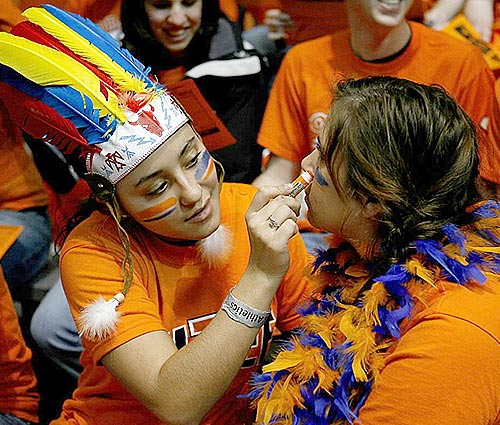 Fans of Chief Illiniwek